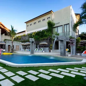 https://18-suite-villa-loft.hotelsseminyak.net